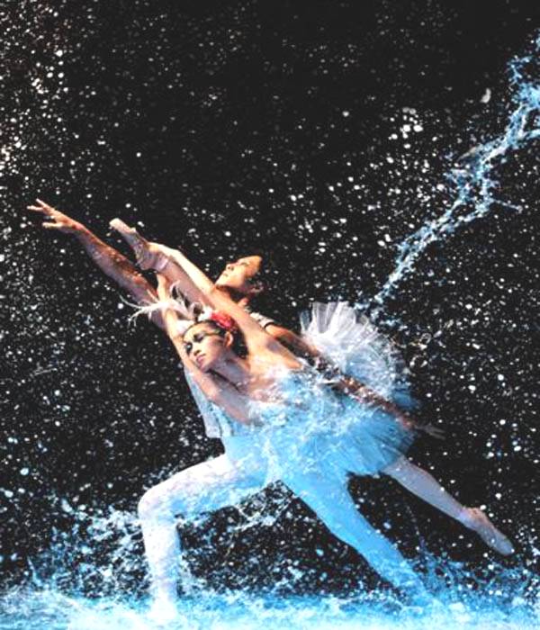 水上芭蕾
